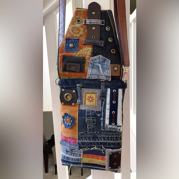 Denim Unique Upcycled Denim Crossbody Bag – Padded and Stylish - Picture 4 of 16